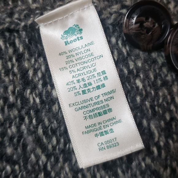 Roots cardigan, size small, gray, white and red - Picture 9 of 10